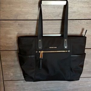 Michael kors tote